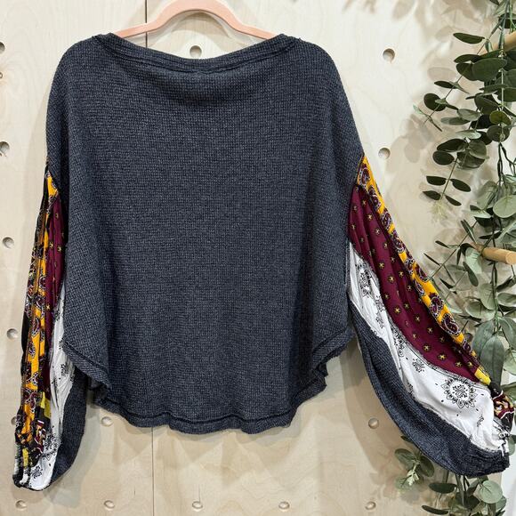 FREE PEOPLE Blossom Thermal Top Small Charcoal Waffle Knit Pieced Full Sleeves - Picture 6 of 11